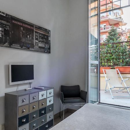 רומא Penthouse Apartment With Terrace Close To Vatican מראה חיצוני תמונה