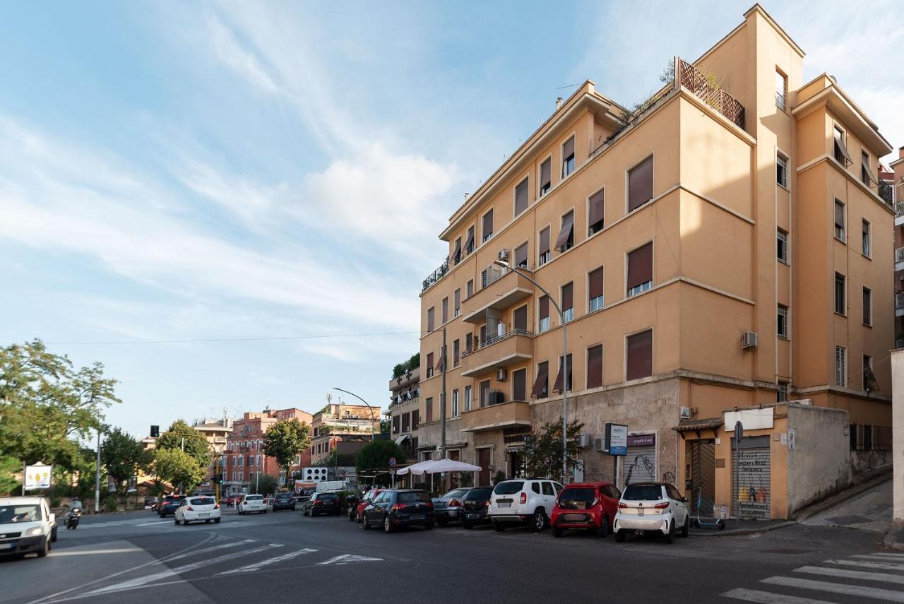 רומא Penthouse Apartment With Terrace Close To Vatican מראה חיצוני תמונה